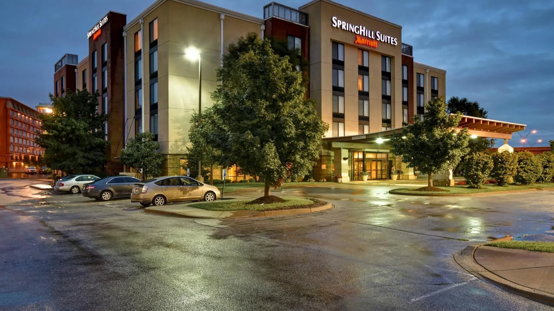 Springhill Suites Louisville Airport Hotel