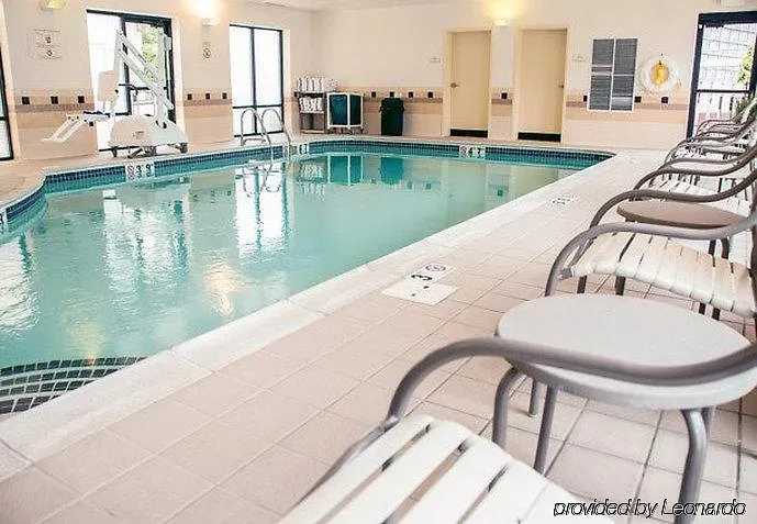 Springhill Suites Louisville Airport 3*,