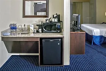 Springhill Suites Louisville Airport 3*,